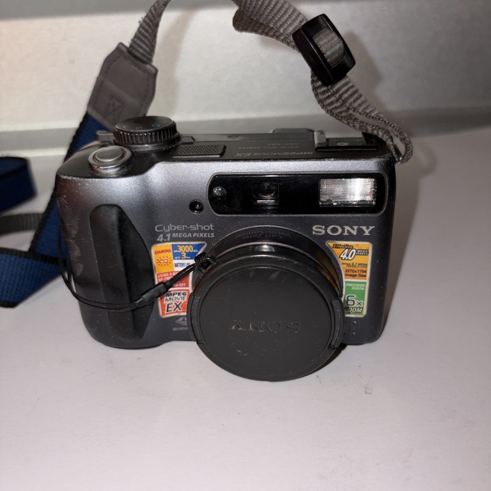 12 Mix lot of Cameras Untested