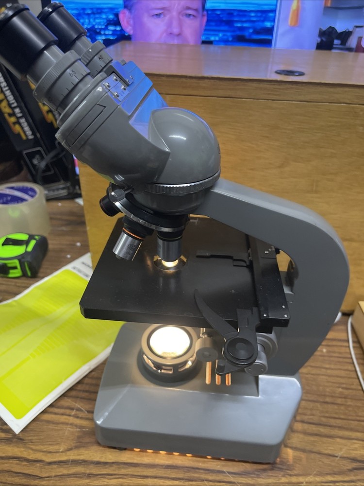 Vintage Olympus KHC Microscope & 5 Objectives – Working Light – Japan + Extras