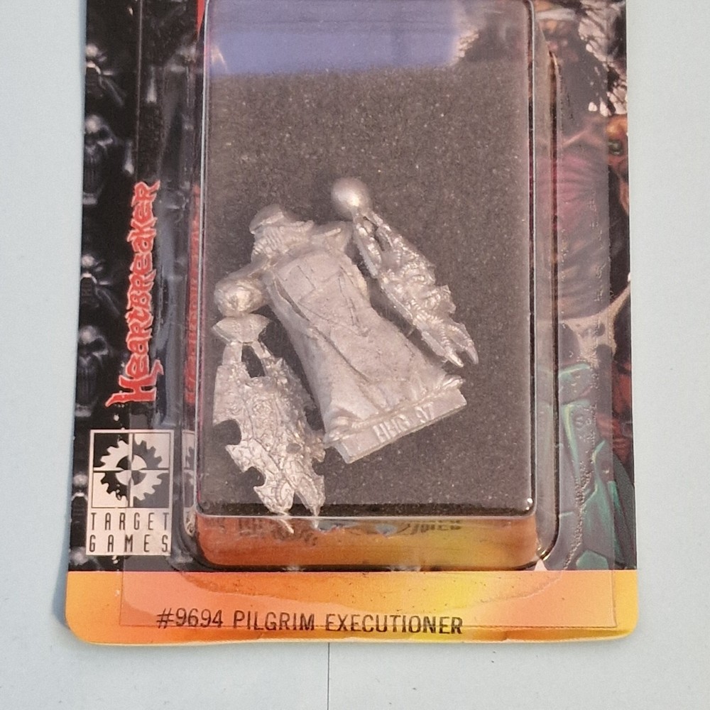 WARZONE PILGRIM EXECUTIONER 9694 Mutant Chronicles Miniature Stapled