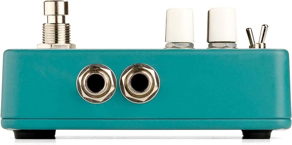 electro-harmonix EDDY Analog Vibrato & Chorus Guitar Effects Pedal