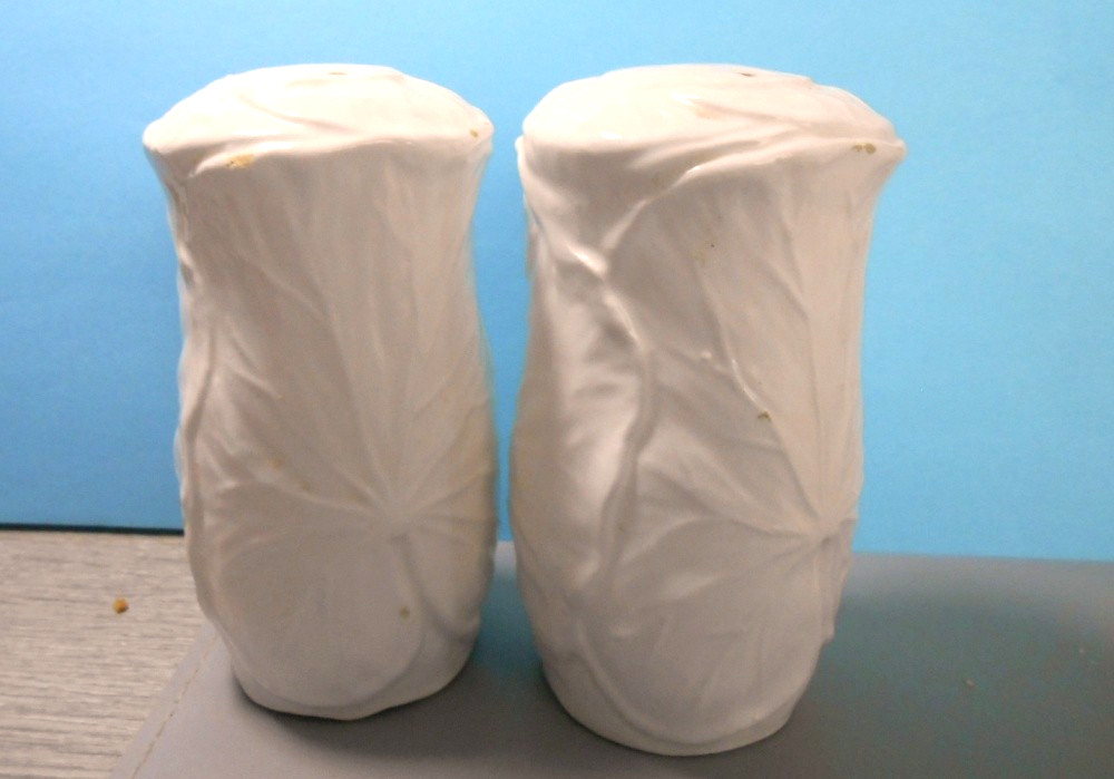 1976 Sears Roebuck Neil The Frog Oversized Ceramic Salt & Pepper Shakers Japan