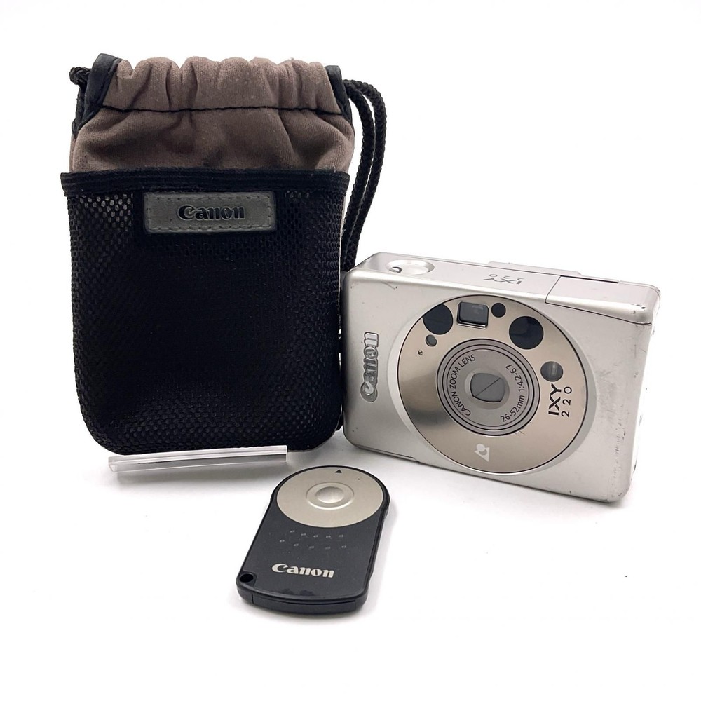Canon IXY220 Compact Digital Camera Silver Tested Excellent Condition