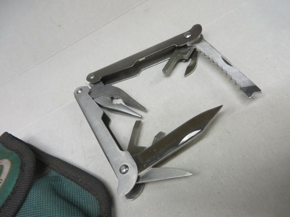 HB SMITH MULTI FUNCTION PERSONAL TOOL WITH CASE