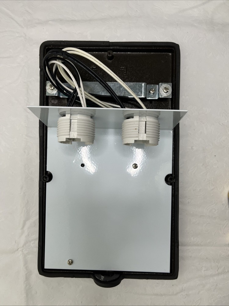 Day-Brite Lighting - Heavy Duty Metal Mini Rectangular WPG Glass Wall Pack