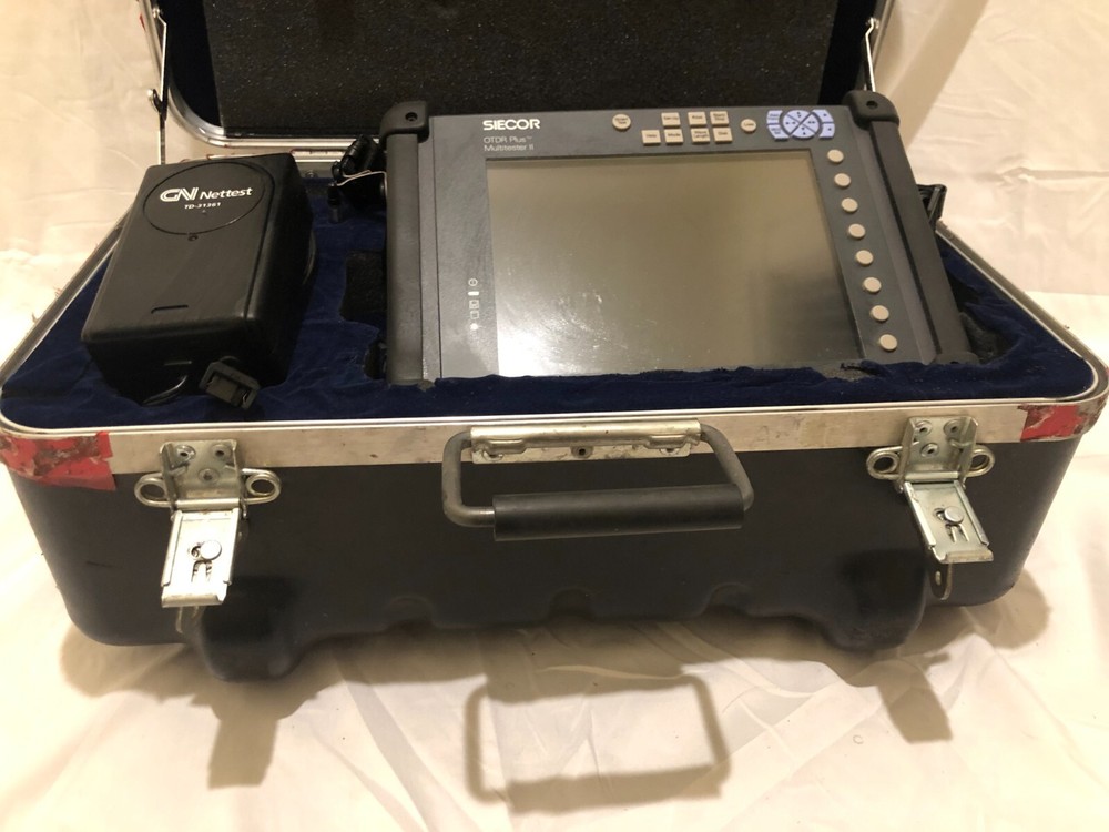 Siecor OTOR Plus Multi-Tester II  340M-73 With Roller Case