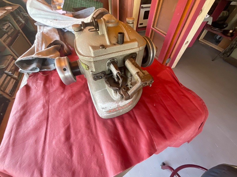 Strobel KL-141 fur sewing machine