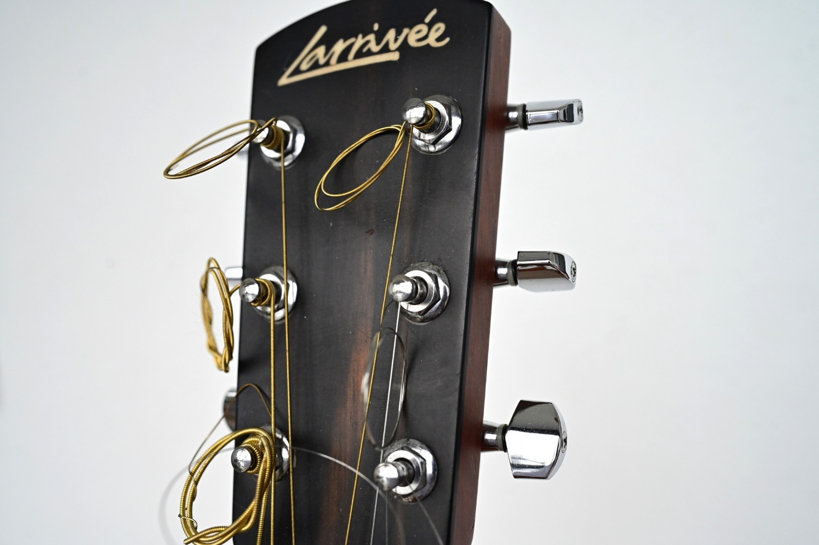 2001 Larrivee O-01 Parlor Guitar Serial #52848 Dated 2001/includes soft case