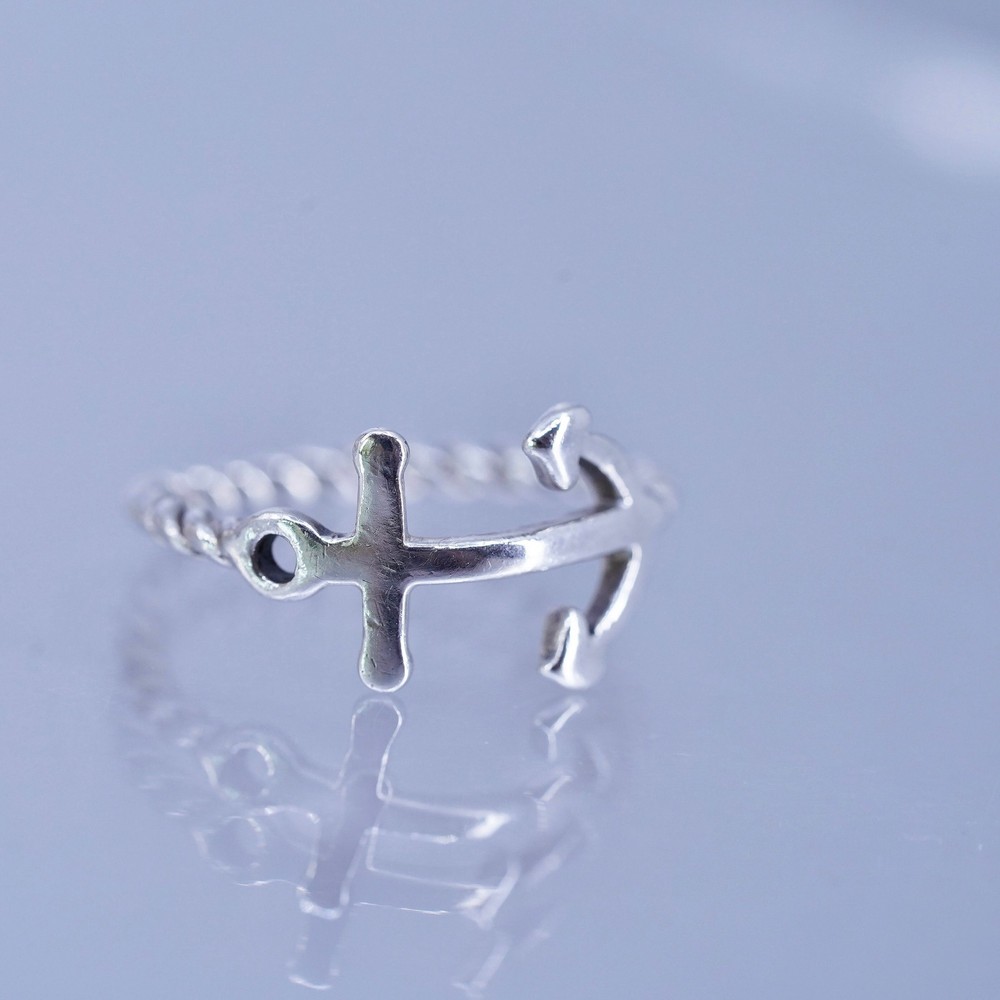Size 7.75, vintage Sterling 925 silver stackable ring, cable band with anchor