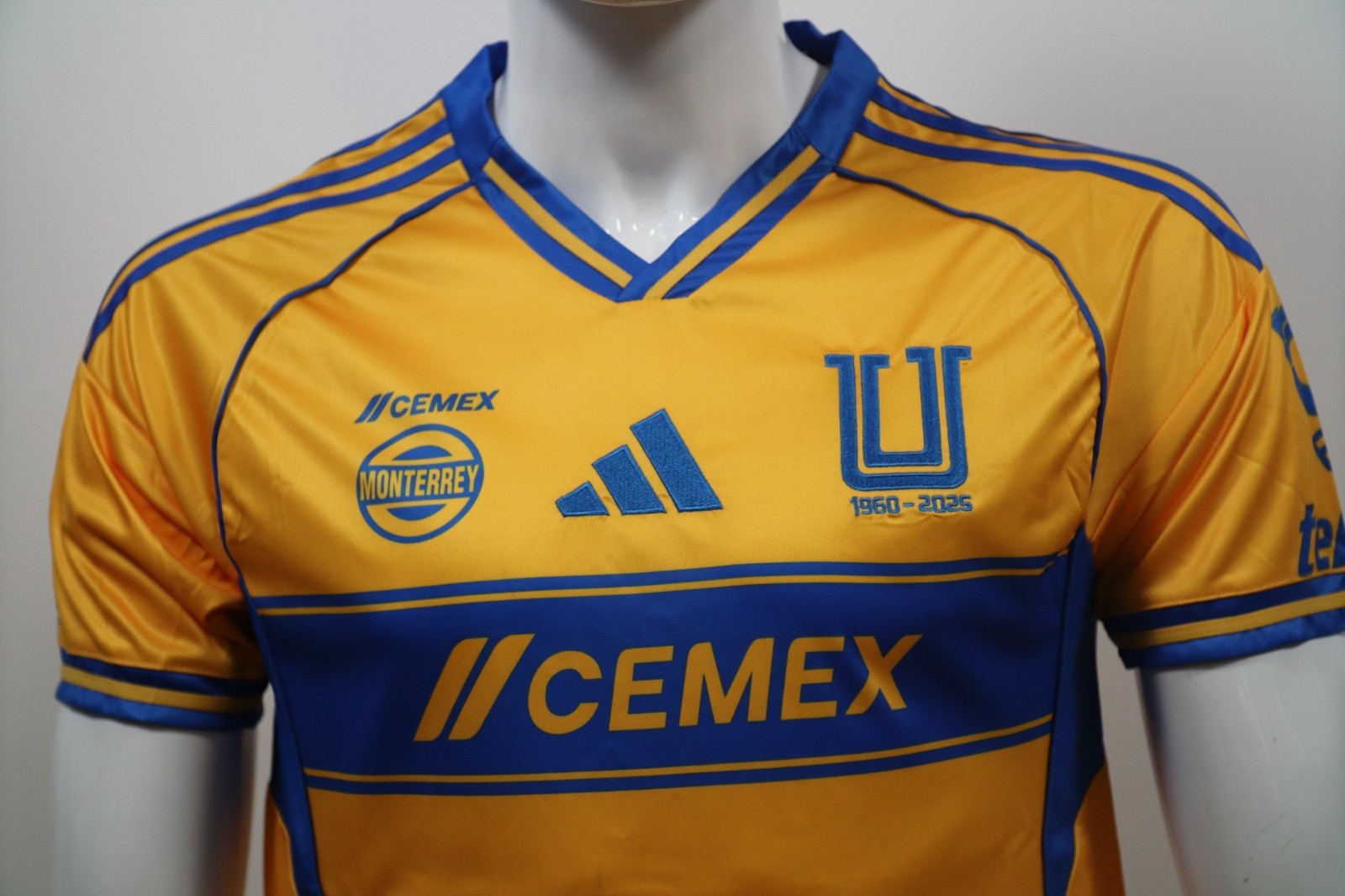 TIGRES UANL / LOCAL 25/26 (Talla Reducida) slim fit (LEER DESCRICION)