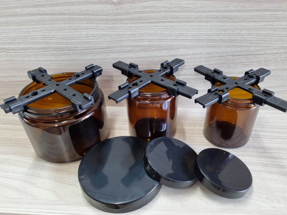 Universal Wick Holders - Adjustable centering device for Chandlers - 12 pack