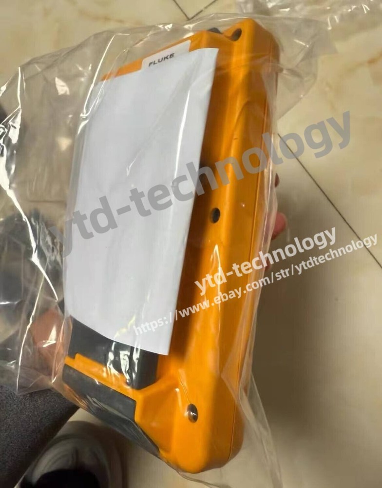 Fluke 744 Record multi-function process calibrator/used /DHL