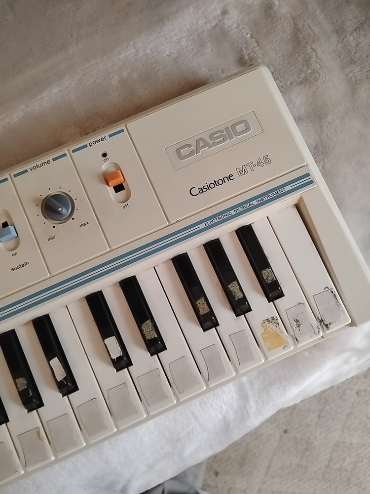 Casio,Casiotone Mt-45 Synthesizer Drum Machine And Key Board!
