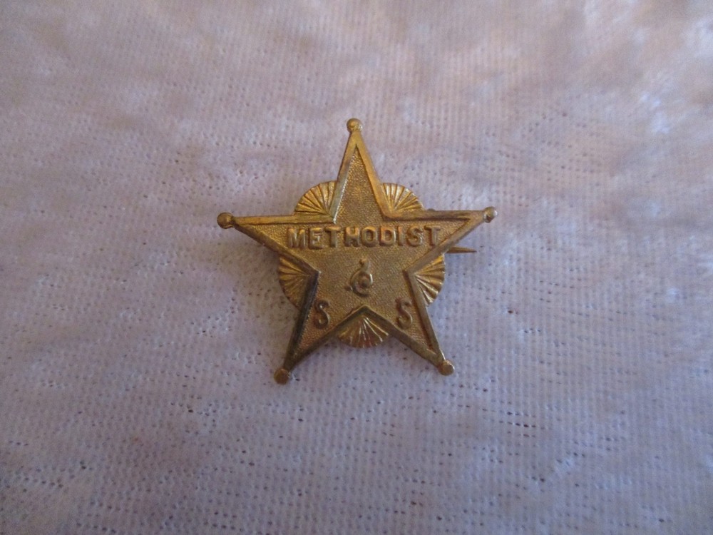 Vintage Methodist SS 5 Star Gold Tone Pin