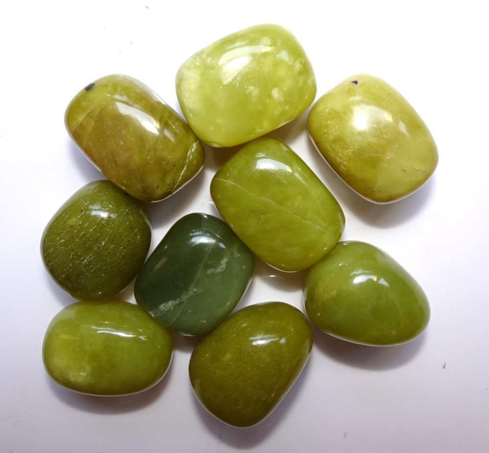 Serpentine - 9 Medium Tumbled Stones rt132b