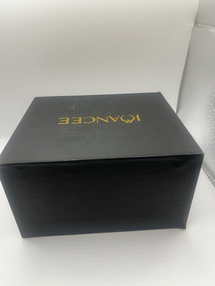 joancee empty Display And Ring box With Cleaning Cloth