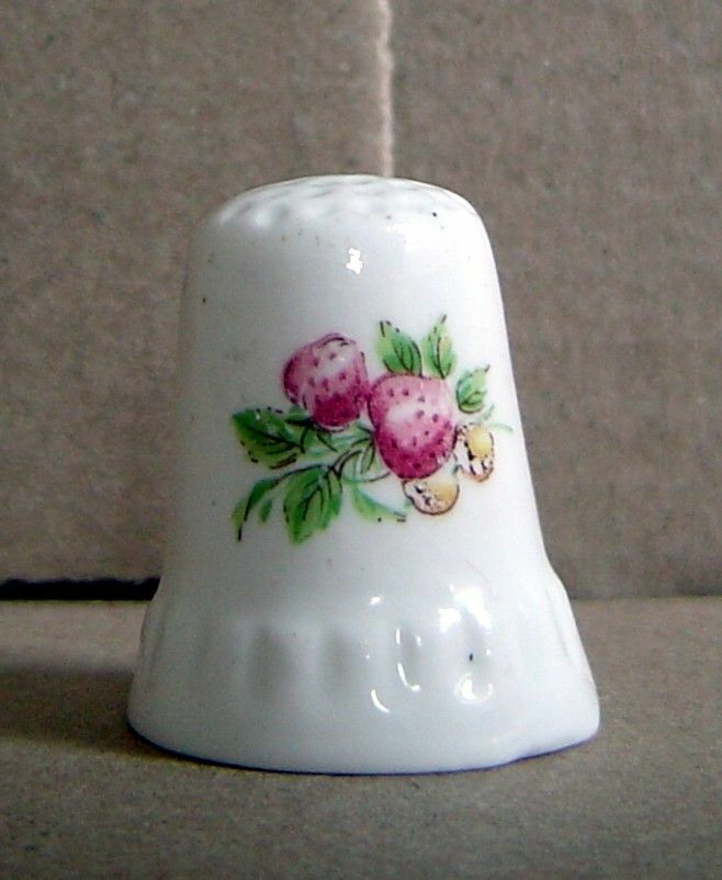 Decorative Thimble : Bone China : Strawberries .