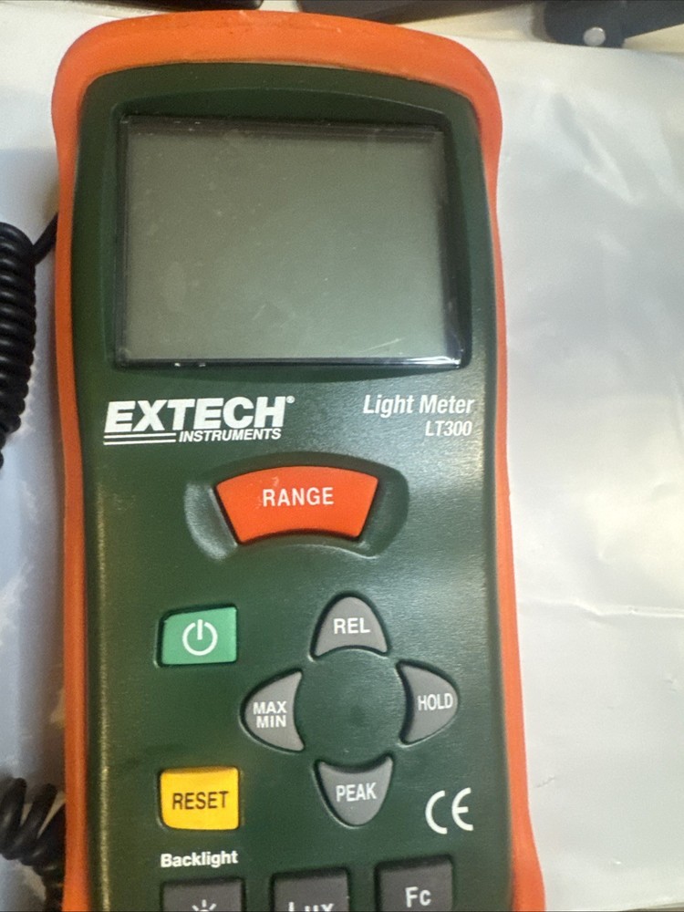 EXTECH LT300 DIGITAL LIGHT METER  "