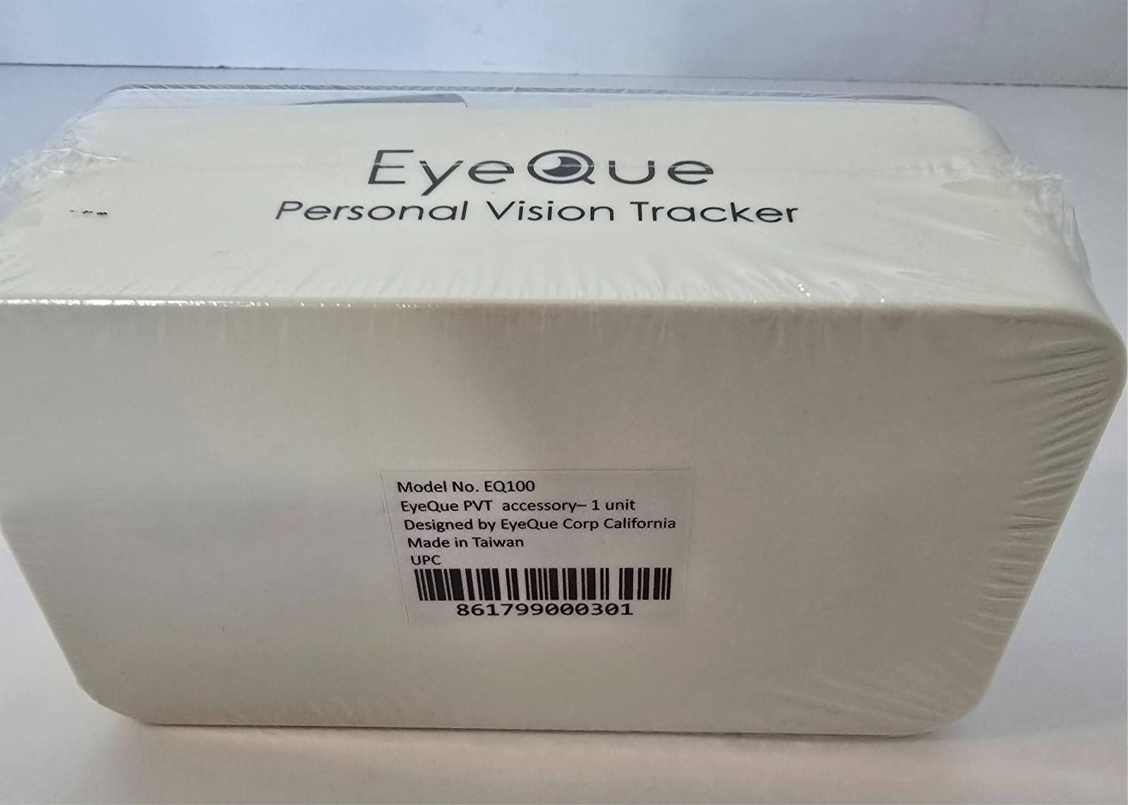 EyeQue Personal Vision Tracker Ophthalmic Refractometer Home Test Kit - Sealed