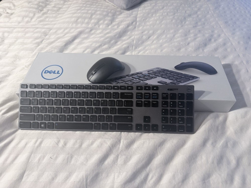 Dell Premier Wireless Keyboard and Mouse Set