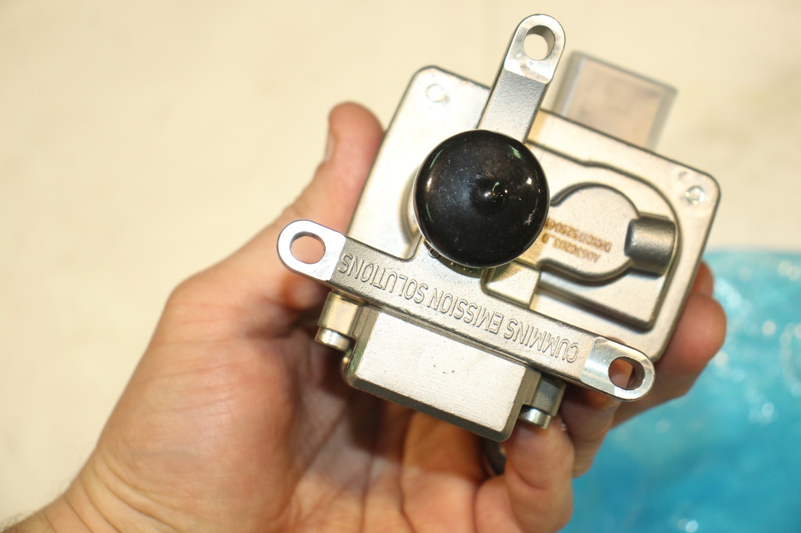 OEM Cummins Exhaust Doser DEF Pump 5508583 A063G203 10R-046838