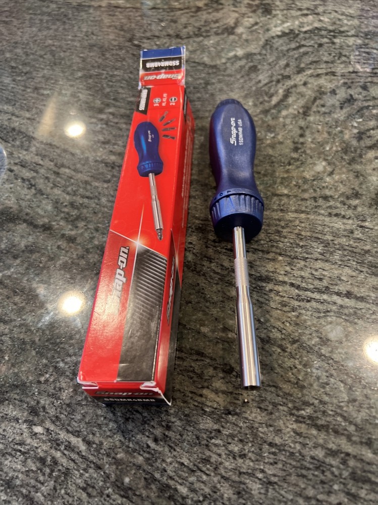 Snap On ssdmr4bmb ratcheting screwdriver with 5 bits power blue
