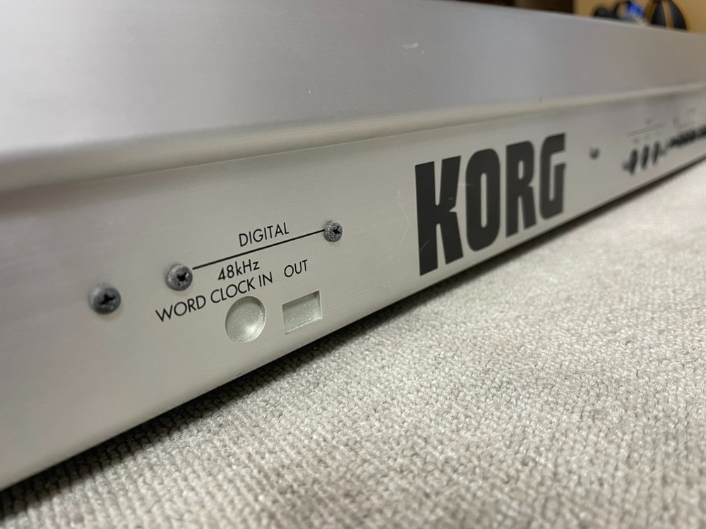 KORG TRINITY Plus Music Workstation Synthesizer 61-Key with Power Cable Tested