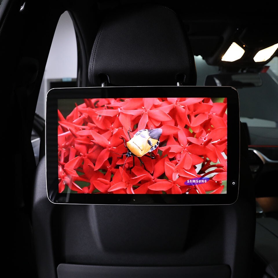 For 2021 BMW X7 Plug&Play Rear Seat Entertainment With WiFi Mirroring TV Screen