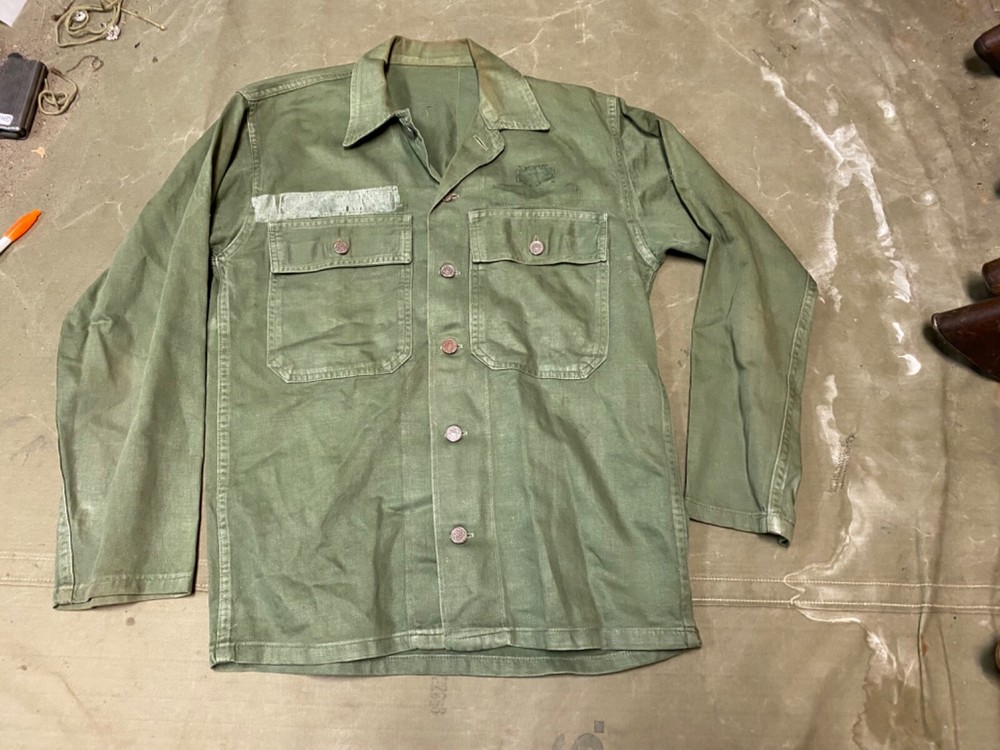 ORIGINAL WWII US ARMY HBT COMBAT FIELD JACKET- SIZE MEDIUM