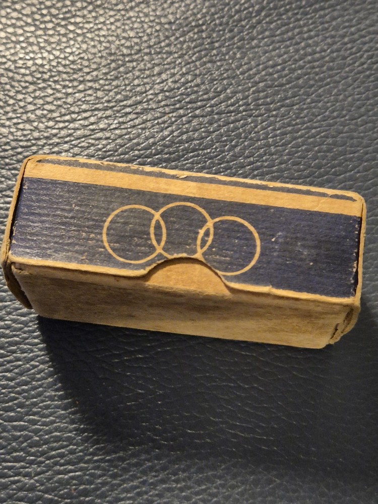 WW2 genuine German Soldier safe razor blades sharpener with box