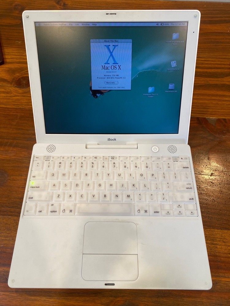 apple ibook power pc G3 800 MHz