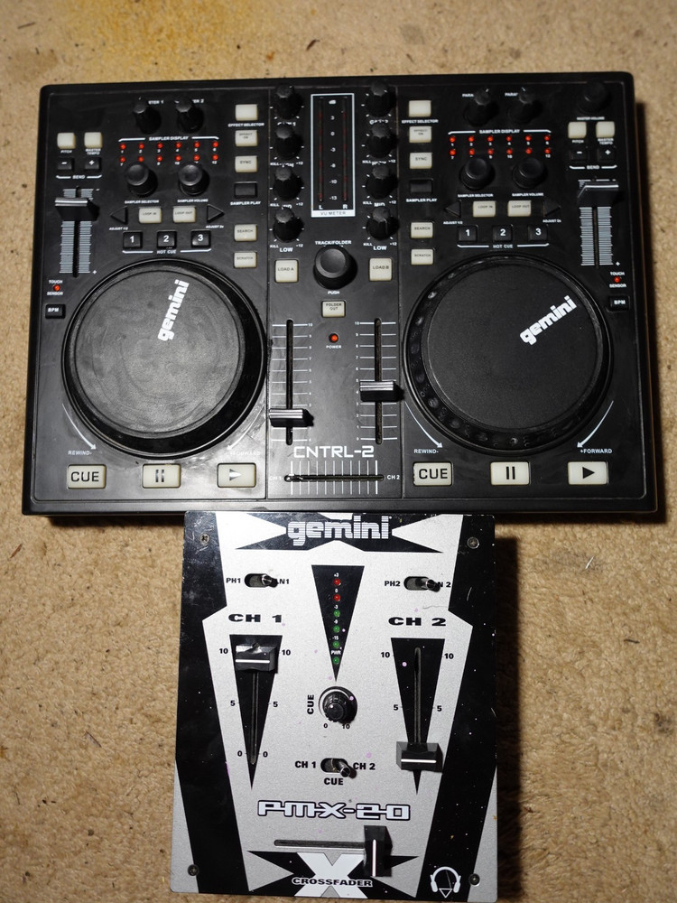 Gemini CNTRL-2 USB MIDI DJ Controller & Gemini PMX-20