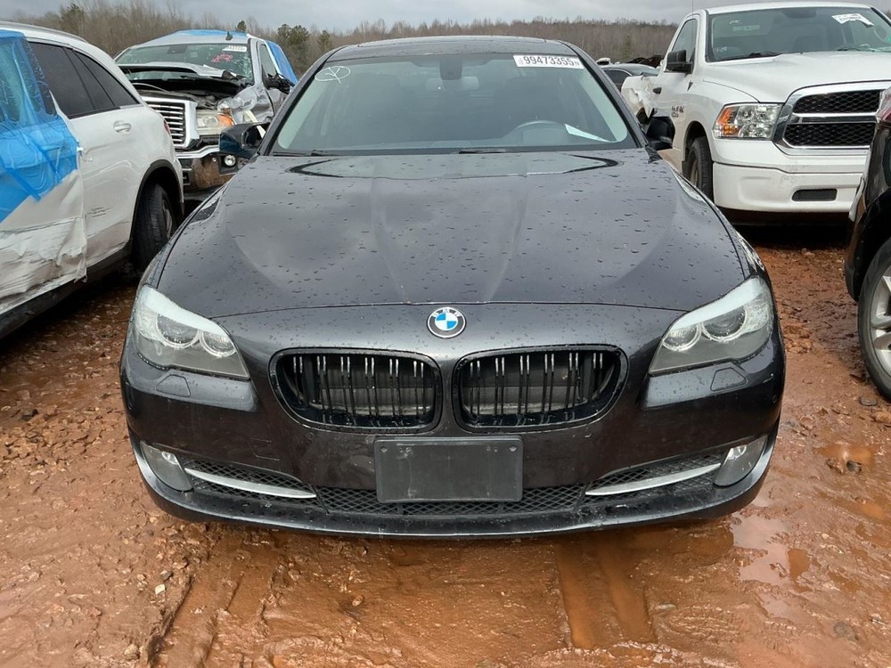 535I 2013 Glove Box 4950951