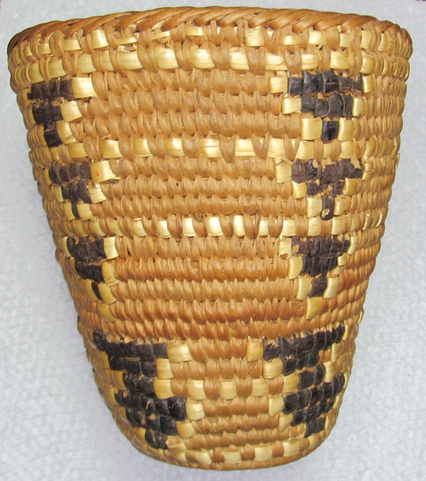 KLICKITAT PLATEAU INDIAN TREASURE IMBRICATED MOUNTAIN BASKET HAT NATIVE AMERICAN