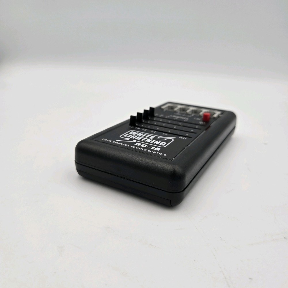 Paul C. Buff White Lightning 4-Channel Wired Remote - Model RC-1A