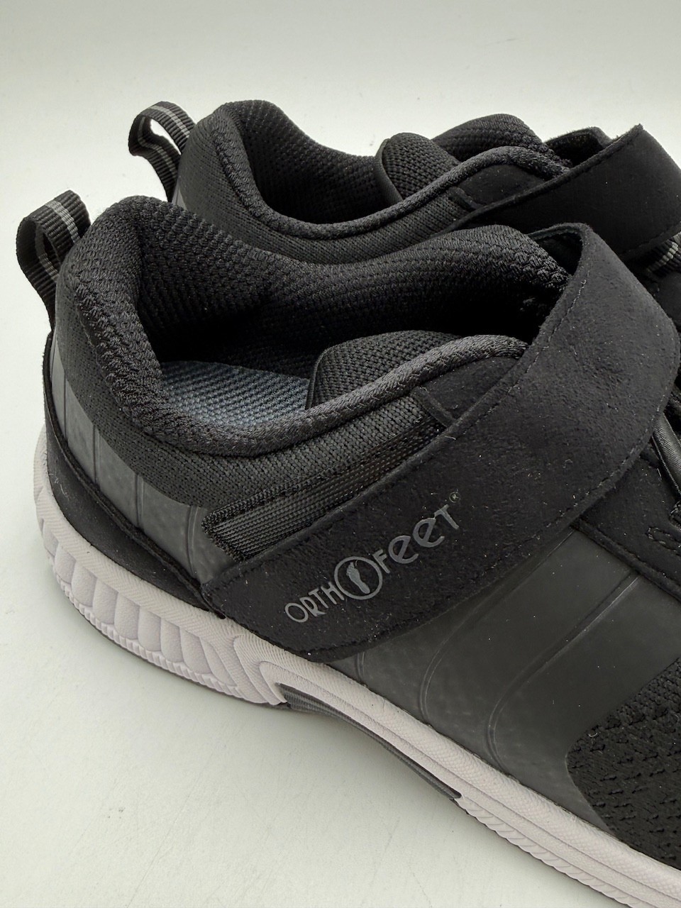 OrthoFeet JOELLE BLACK Women's NEW Orthopedic Walking Shoe Black Multiple Sizes