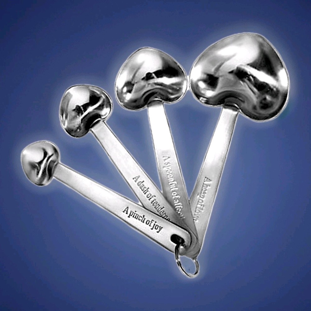 New With Box Heart Design measuring Spoon Set