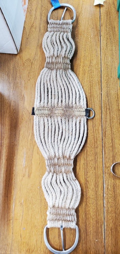 Pre-owned White Cotton Girth 32inch