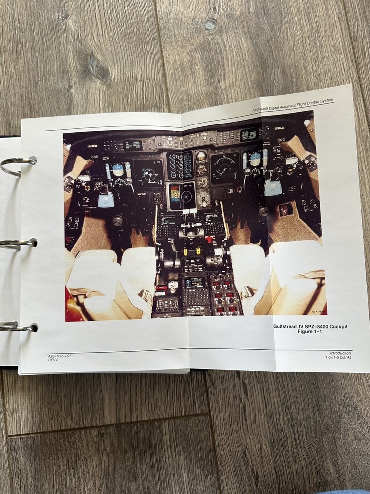 Gulfstream IV SPZ-8400 Digital Automatic Flight Control System Pilots Manual
