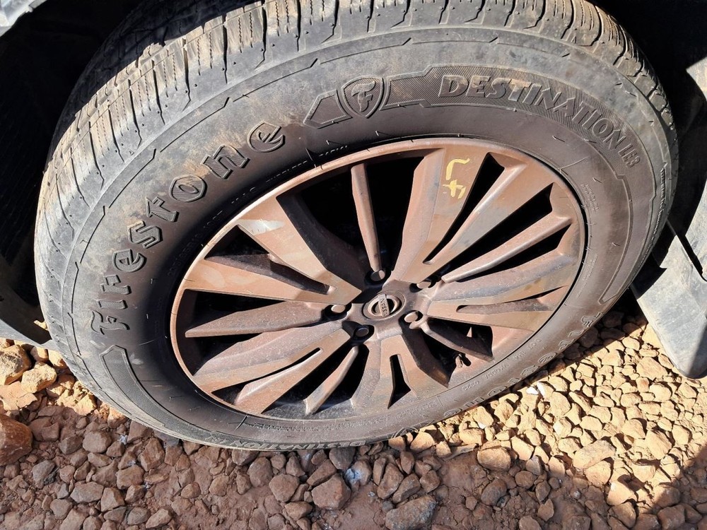 PATHFINDR 2017 Glove Box 4800200