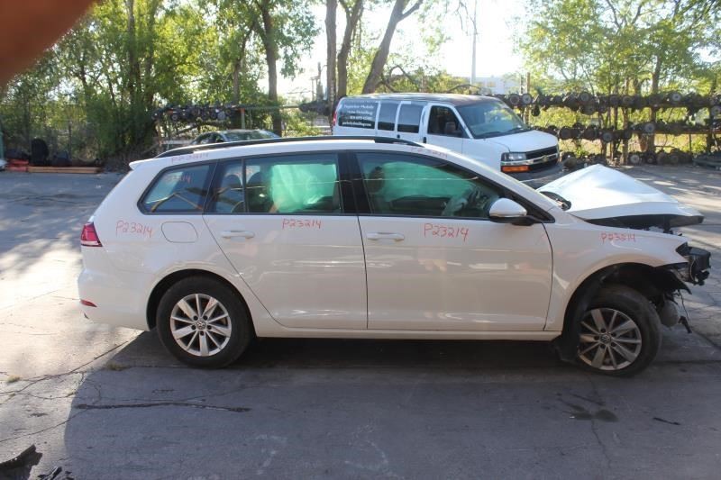 GOLF 2019 Camera/Projector 579222