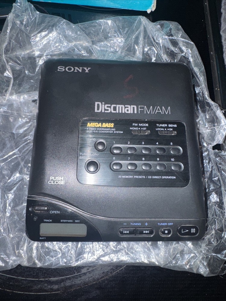 SONY DISCMAN D-T66 CD PLAYER w BOX And Original Headset *Please Read Description