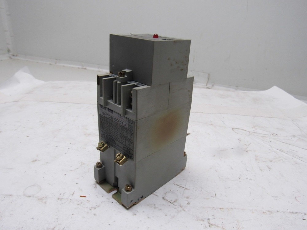 A-B Allen Bradley 700-RTC2010OU24 Ser. A Solid State Adjustable Timing Relay