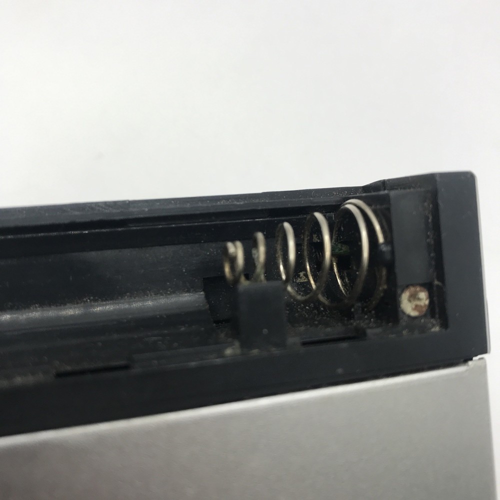 CASIO PB-1000 POCKET PERSONAL COMPUTER TURNS ON (NEEDS REPAIR)