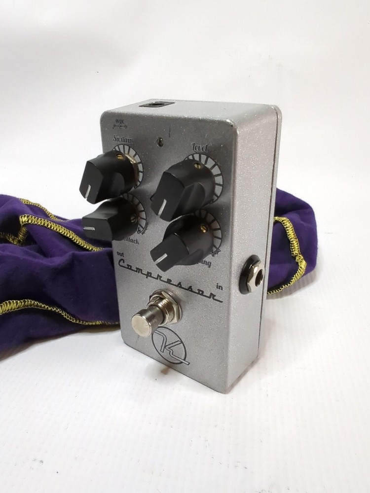 Keeley Electronics C4 - 4 Knob Compressor / Sustainer Silverface 2010s Model