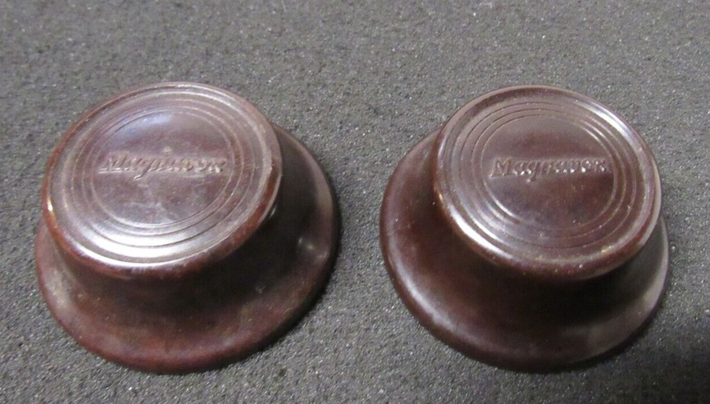 Magnavox Bakelite  Knobs (2)