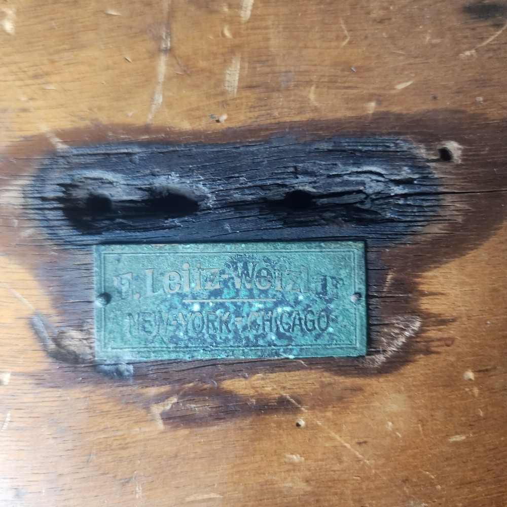 E LEITZ WETZLAR MICROSCOPE OBJECTIVE INSPECTION VIEWING STAND BASE HOLDER CASE