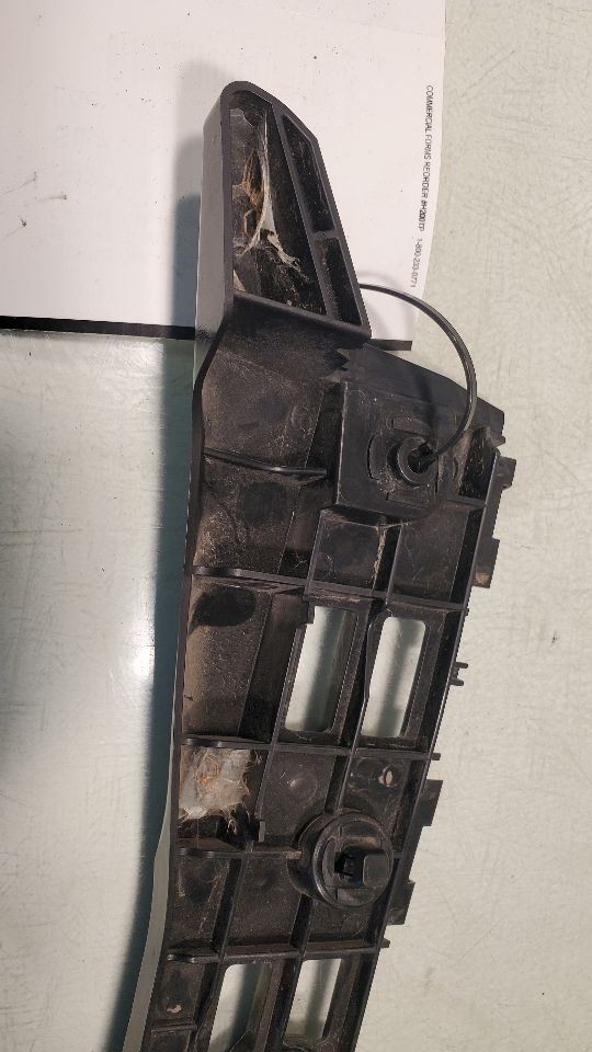 PRIUS 2014 RH FRONT BUMP BRACKET