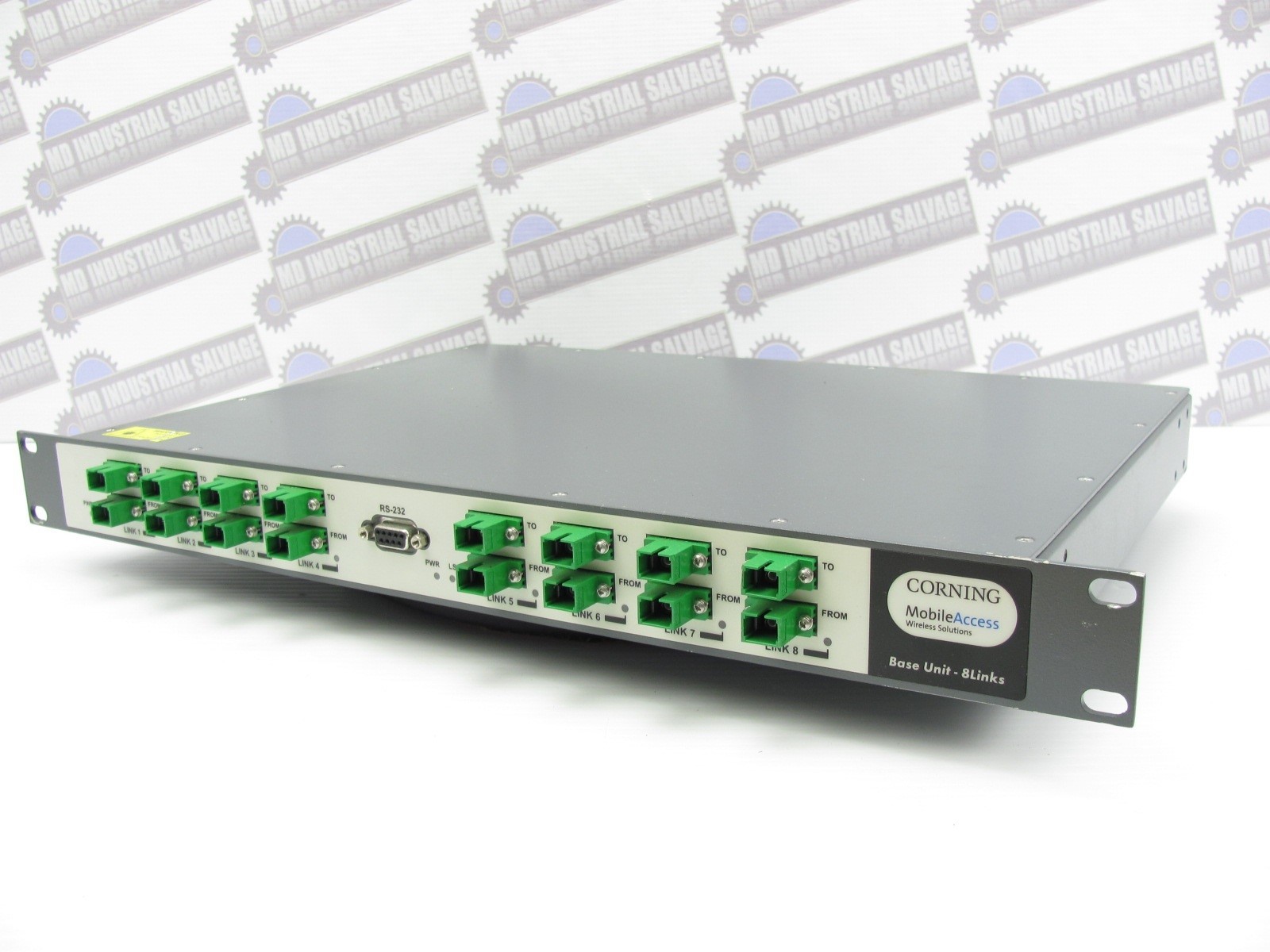 CORNING - W8-B8U - 8-PORT BASE UNIT MOBILE ACCESS - 8 x SC/APC optical - 1RF