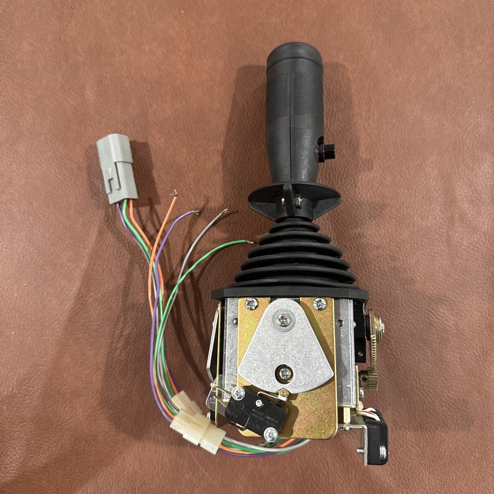 JS6 Multi Axis Controller Joystick OEM JS6M11897 QS# 31487 001 #B28