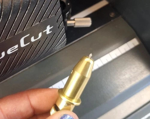 Mutoh Valuecut 62" Cutting Plotter Version 1.7